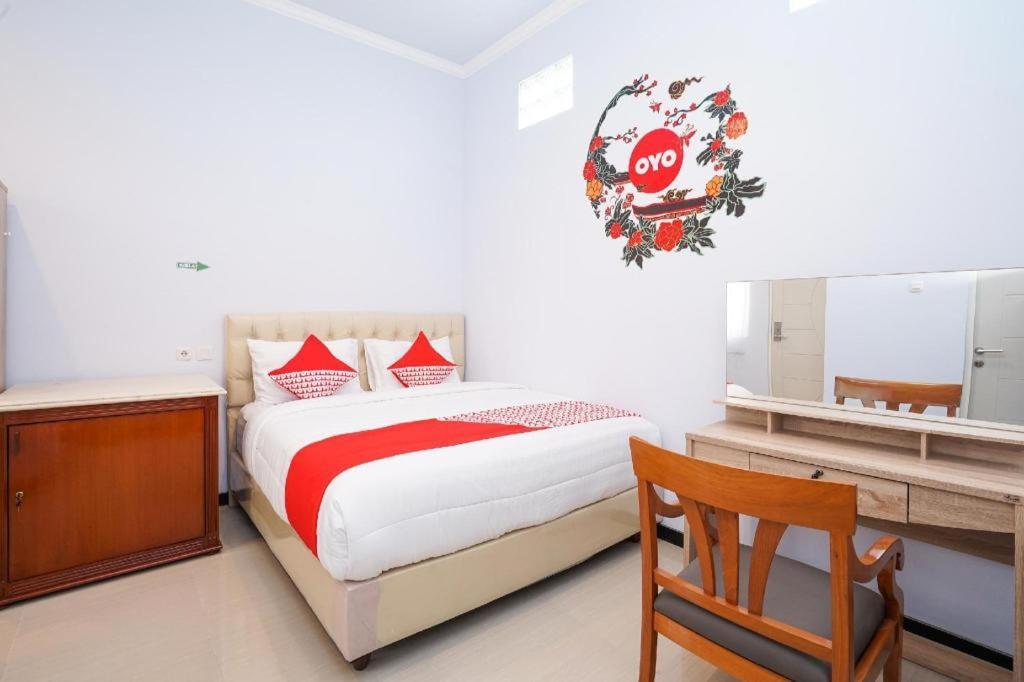 Oyo 477 Raka Residence Syariah Purwoharjo Banyuwangi Banyuwangi  Exterior photo